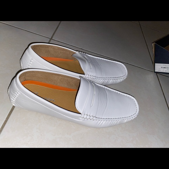 Worn only once. - Picture 2 of 5